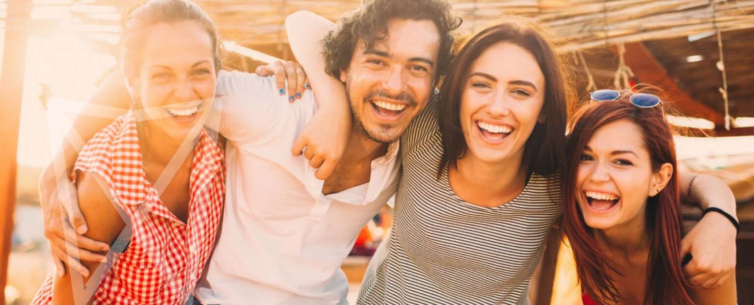 Sommerliche Zahnästhetik – Bleaching für das perfekte Sommer-Lächeln